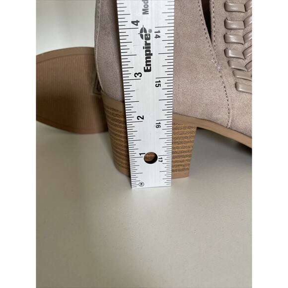 Qupid Booties Boots Taupe Women’s Size 7 Square Block Heel Cowgirl Rodeo Country - Picture 10 of 10